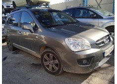 KIA CARENS (UN)
