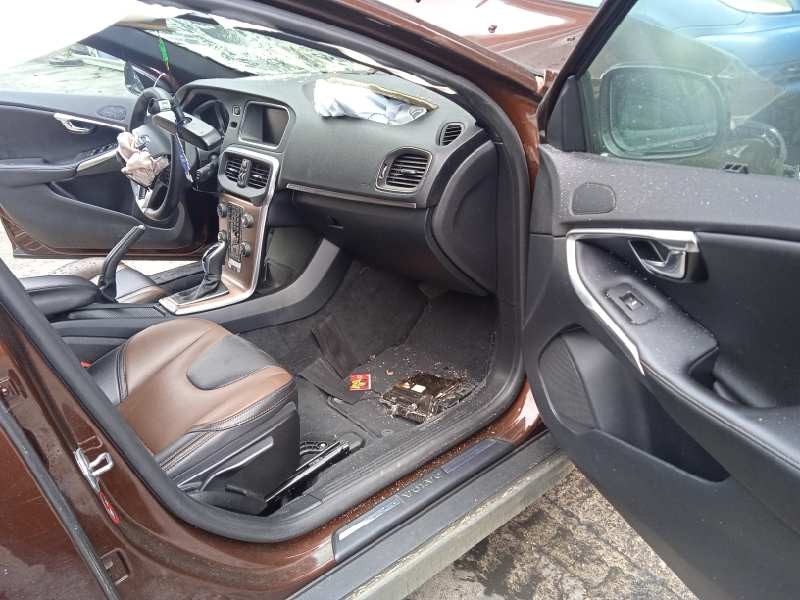 volvo v40 cross country del año 2019