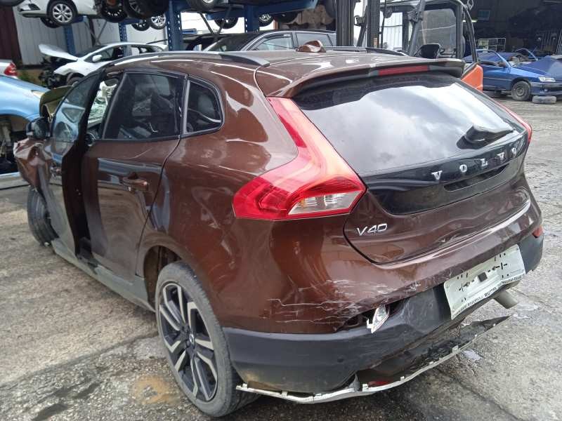 volvo v40 cross country del año 2019