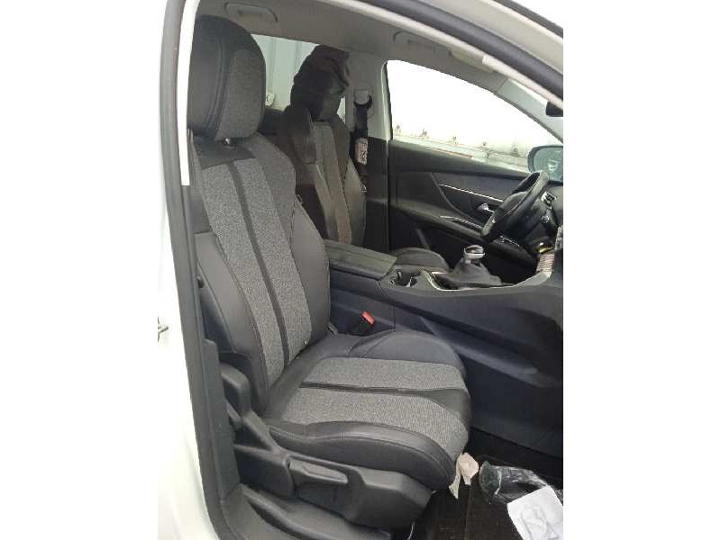 peugeot 3008 del año 2017