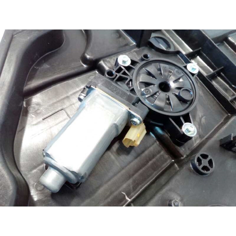 Recambio de elevalunas trasero derecho para hyundai i40 cw gl comfort referencia OEM IAM 834813Z000  