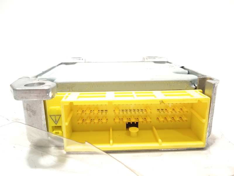 Recambio de centralita airbag para toyota prius (nhw20) basis referencia OEM IAM 8917047390  1523006952