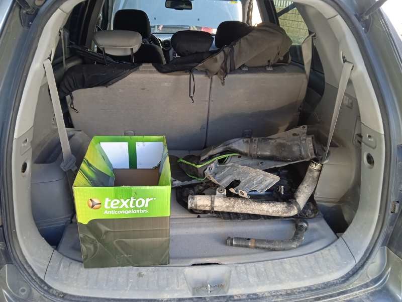 kia carens (un) del año 2010