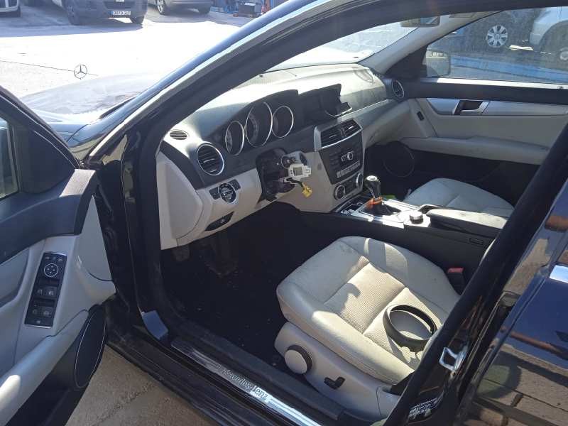 mercedes-benz clase c (w204) familiar del año 2011