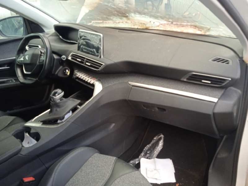 peugeot 3008 del año 2017