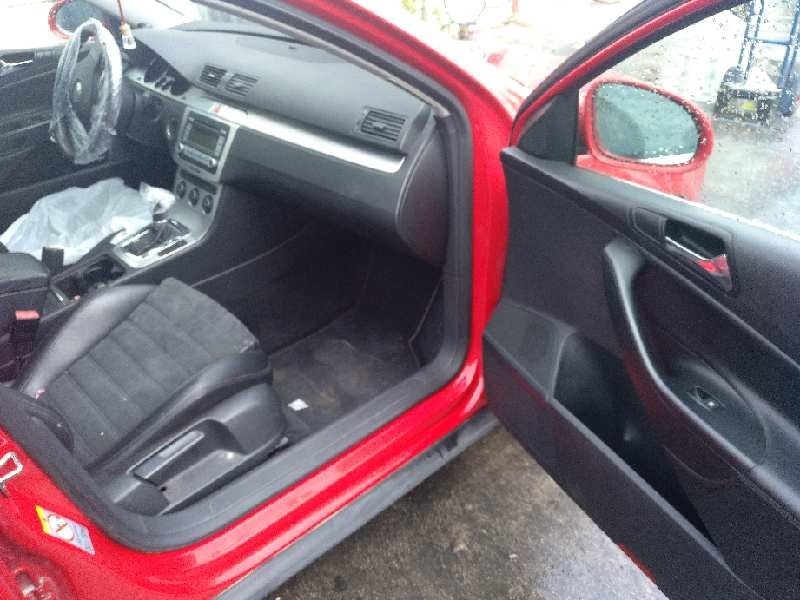 volkswagen passat variant (3c5) del año 2008