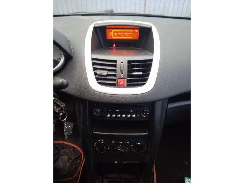 peugeot 207 del año 2009