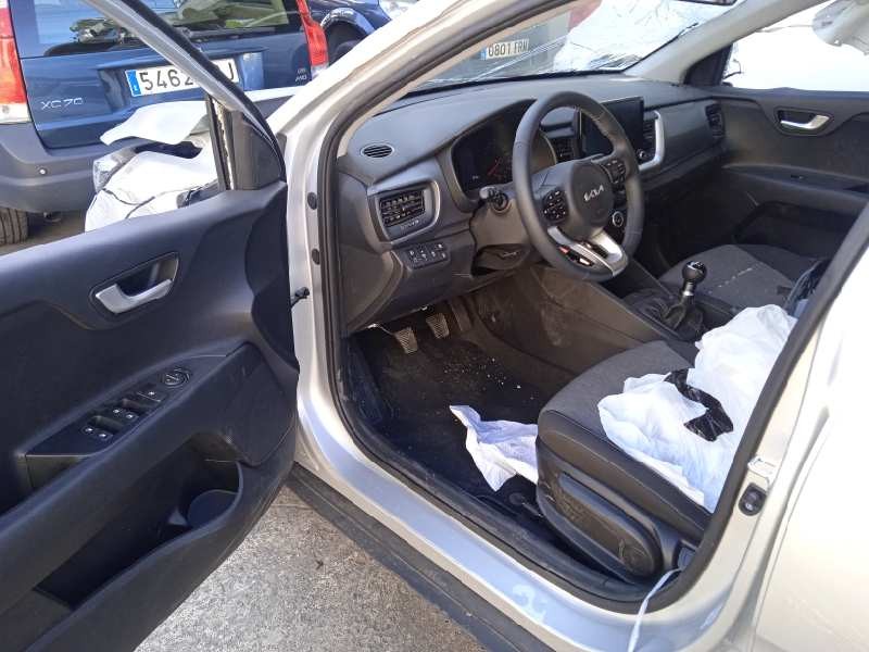 kia stonic (ybcuv) del año 2022