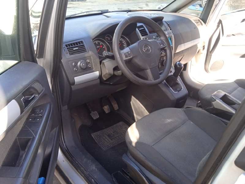 opel zafira b del año 2007