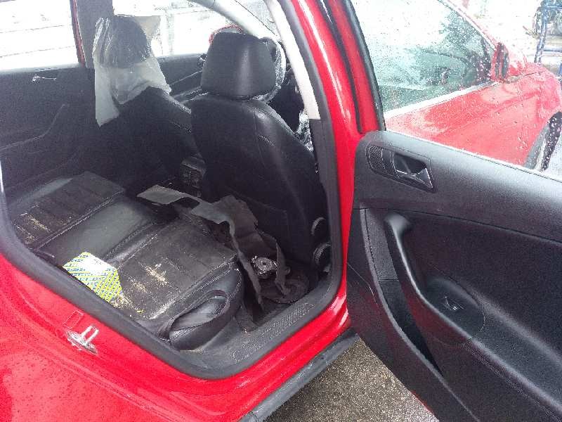 volkswagen passat variant (3c5) del año 2008