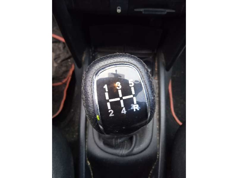 peugeot 207 del año 2009