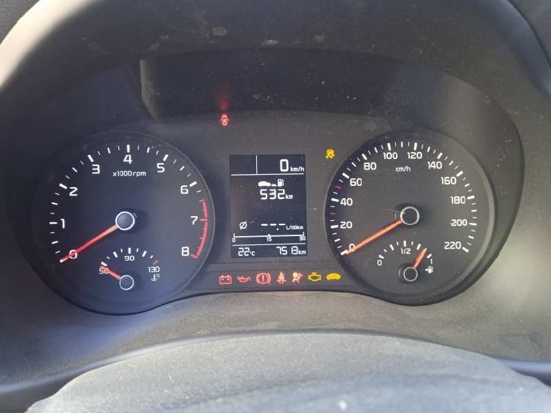 kia stonic (ybcuv) del año 2022