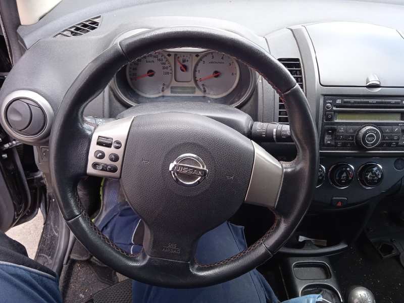 nissan note (e11e) del año 2008