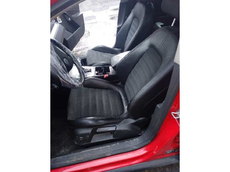 volkswagen passat variant (3c5) del año 2008