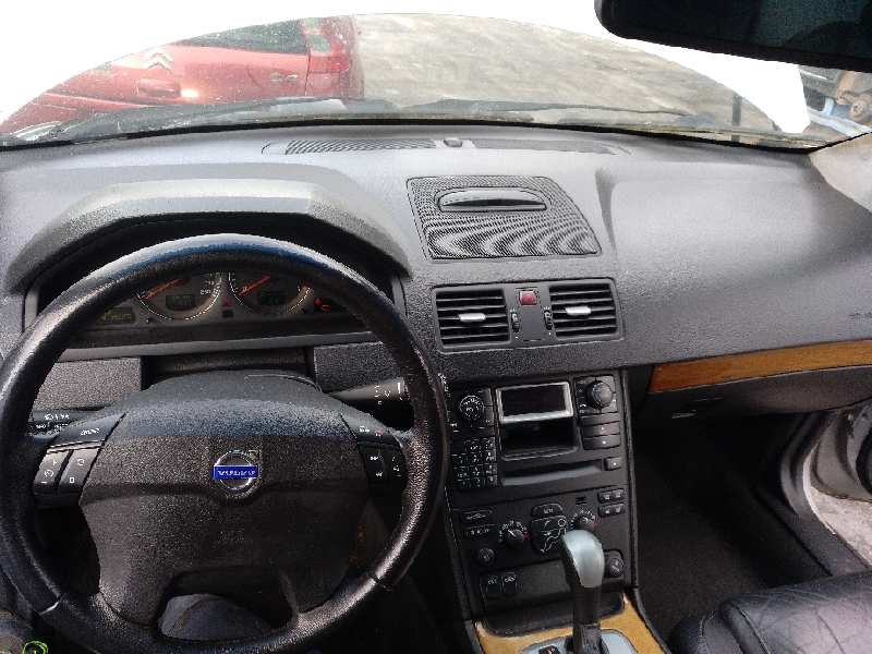 volvo xc90 del año 2003