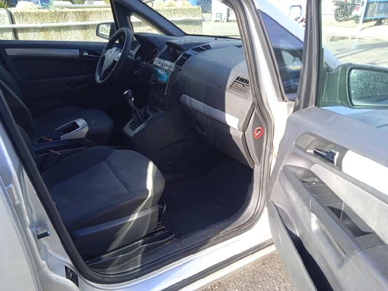 opel zafira b del año 2007