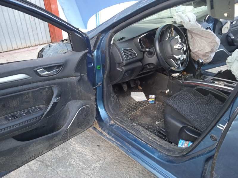 renault megane iv berlina 5p del año 2018