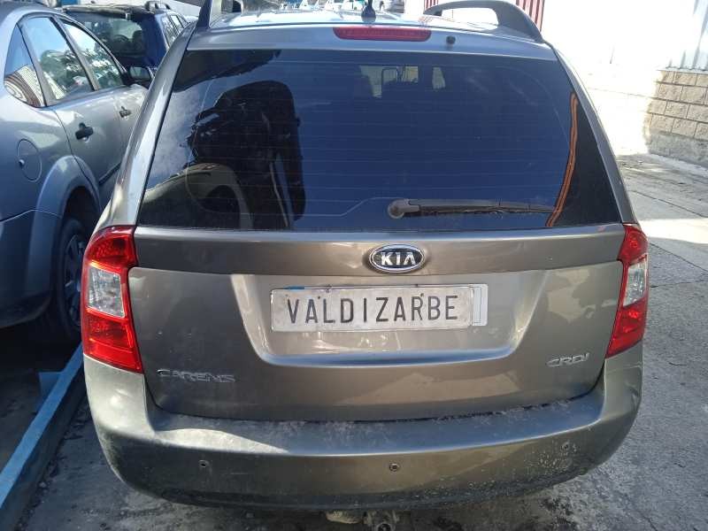 kia carens (un) del año 2010