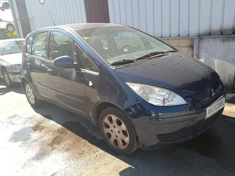 mitsubishi colt berlina 5 (z30a) del año 2006