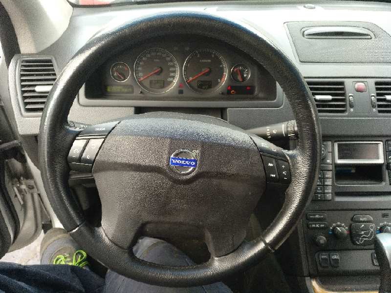 volvo xc90 del año 2003