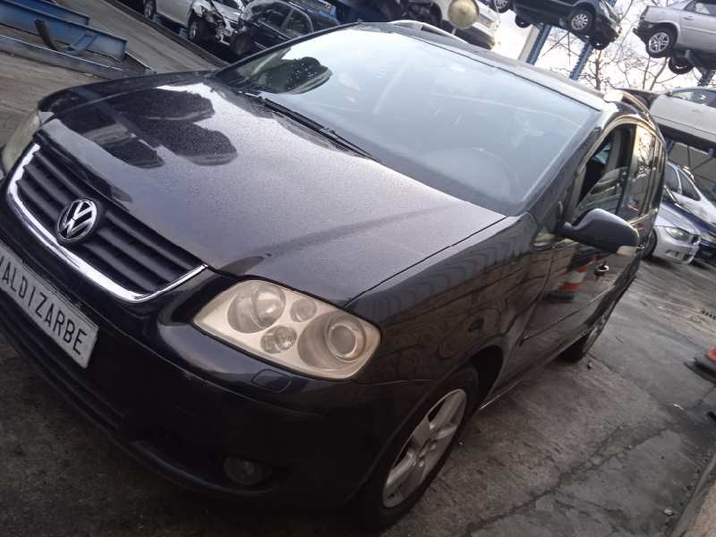 volkswagen touran (1t1) del año 2004