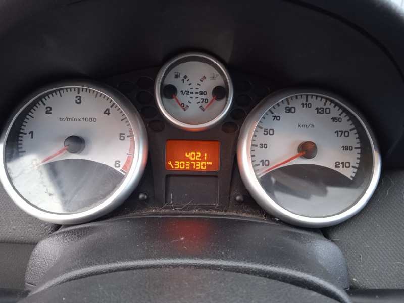 peugeot 207 del año 2009