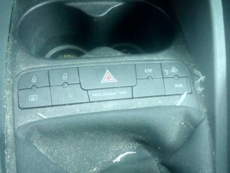 seat ibiza st (6j8) del año 2010