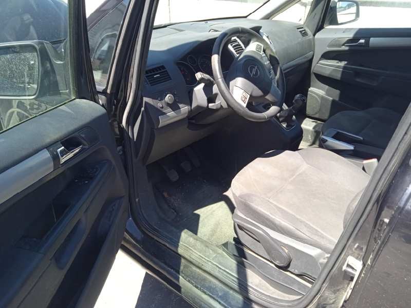 opel zafira b del año 2009