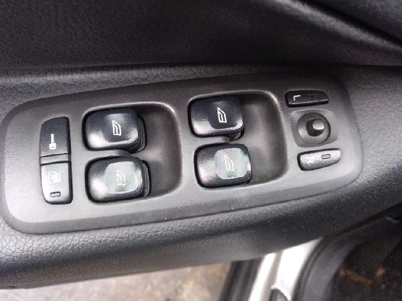 volvo xc90 del año 2003