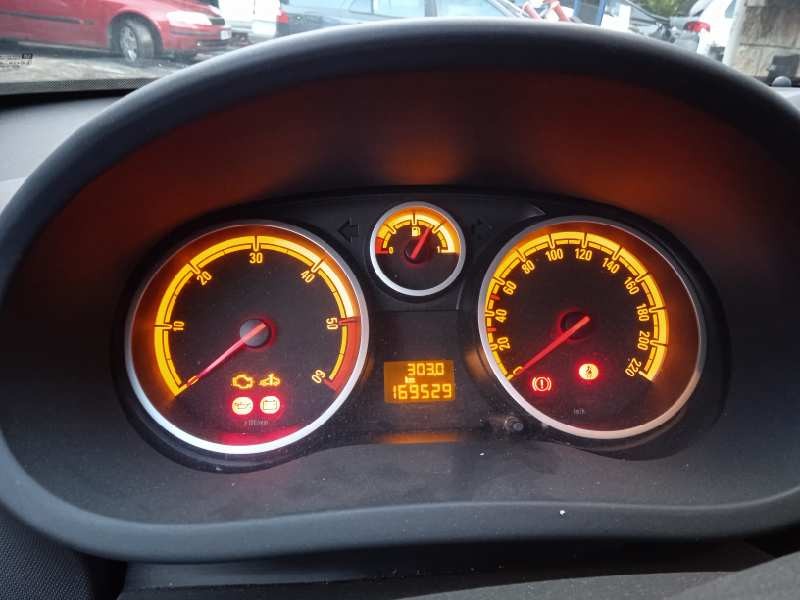 opel corsa d del año 2008