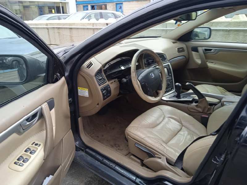 volvo xc70 del año 2004