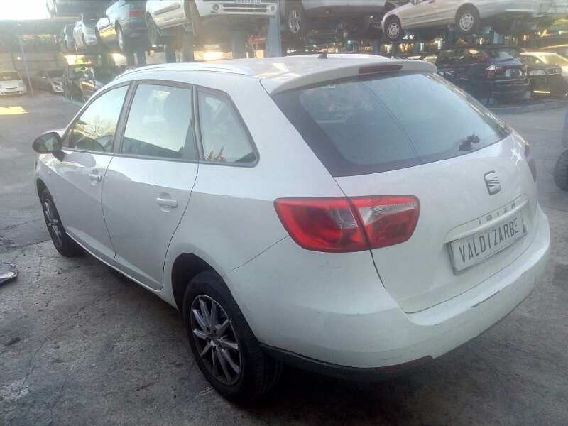 seat ibiza st (6j8) del año 2010
