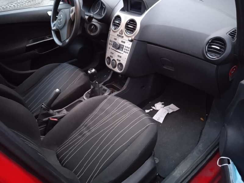 opel corsa d del año 2008