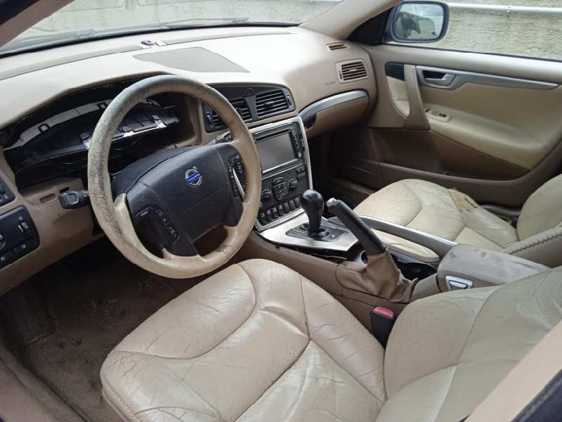 volvo xc70 del año 2004