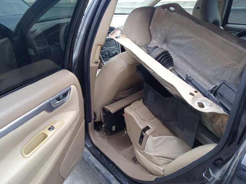 volvo xc70 del año 2004