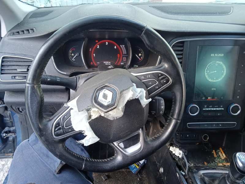 renault megane iv berlina 5p del año 2018