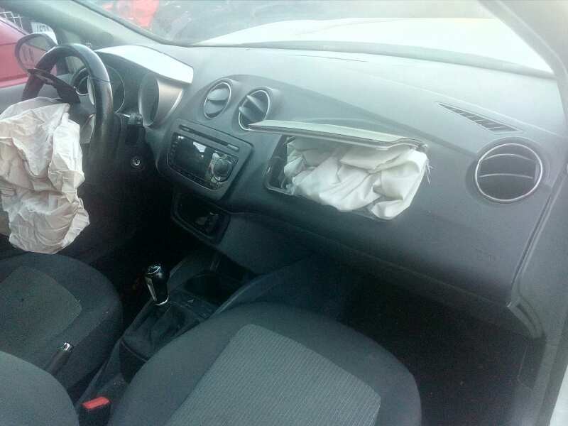 seat ibiza st (6j8) del año 2010