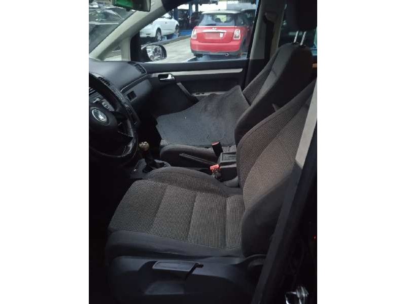 volkswagen touran (1t1) del año 2004