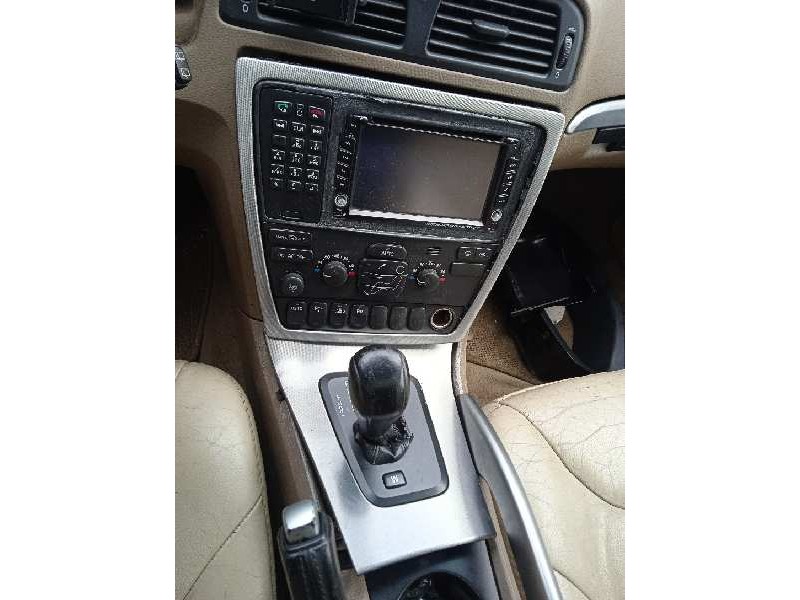 volvo xc70 del año 2004