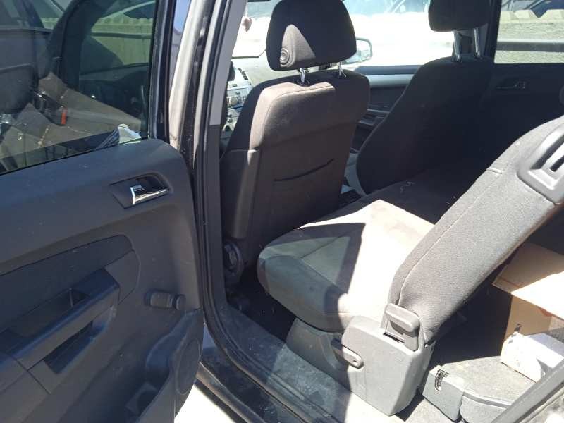 opel zafira b del año 2009