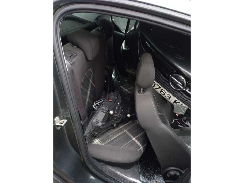 opel corsa e del año 2018