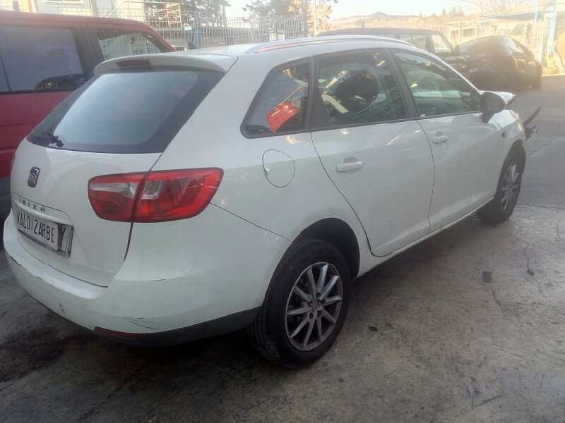 seat ibiza st (6j8) del año 2010