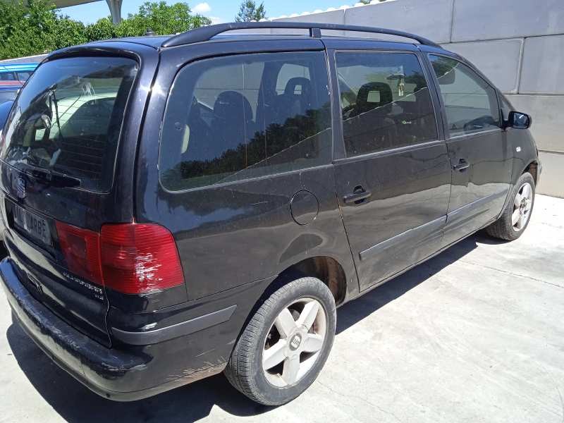 seat alhambra (7v9) del año 2004