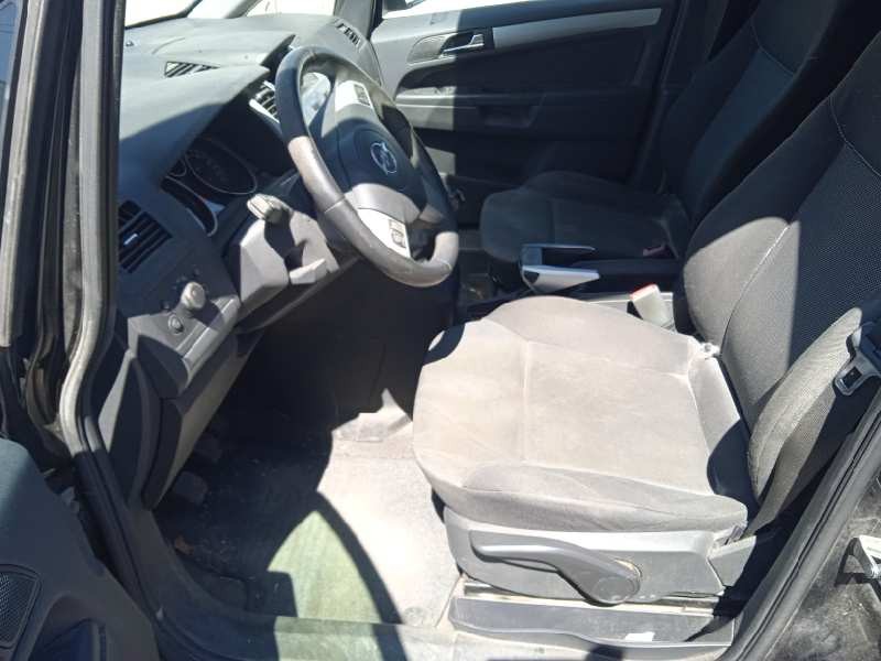 opel zafira b del año 2009
