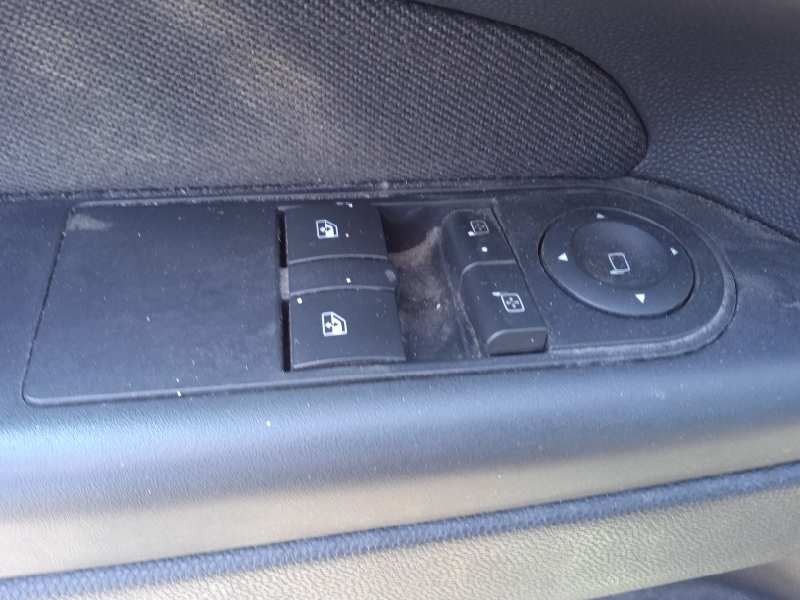 opel zafira b del año 2009