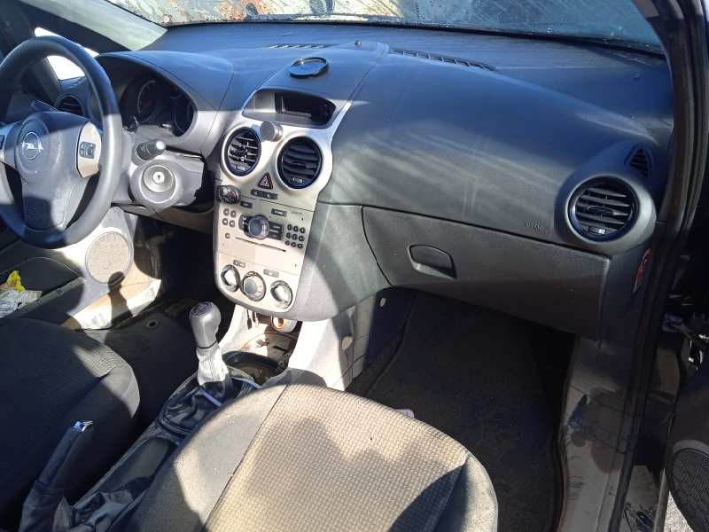 opel corsa d del año 2011