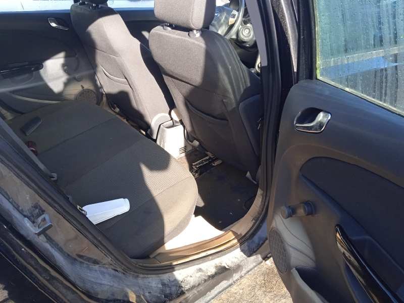 opel corsa d del año 2011