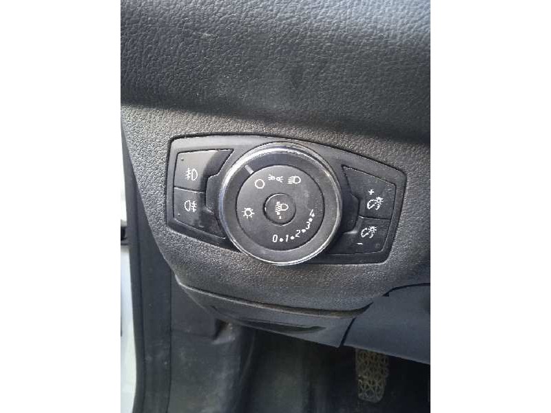 ford transit courier del año 2016