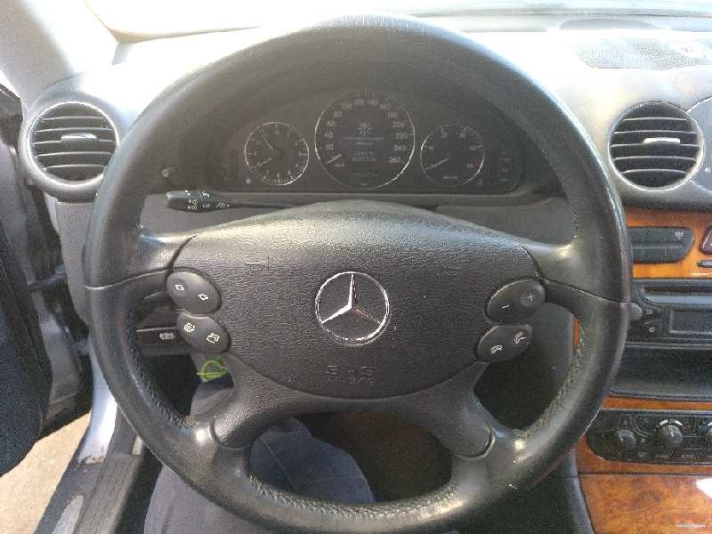 mercedes-benz clase clk (w209) coupe del año 2002