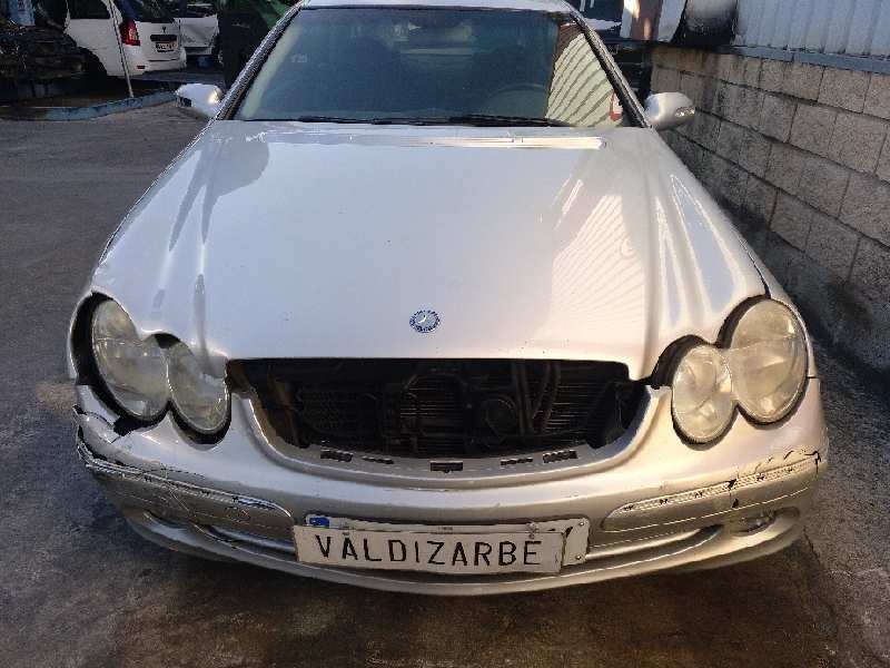 mercedes-benz clase clk (w209) coupe del año 2002